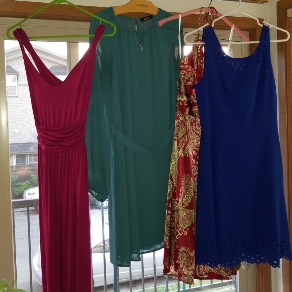 Closet Clear Out: 4 dress bundle